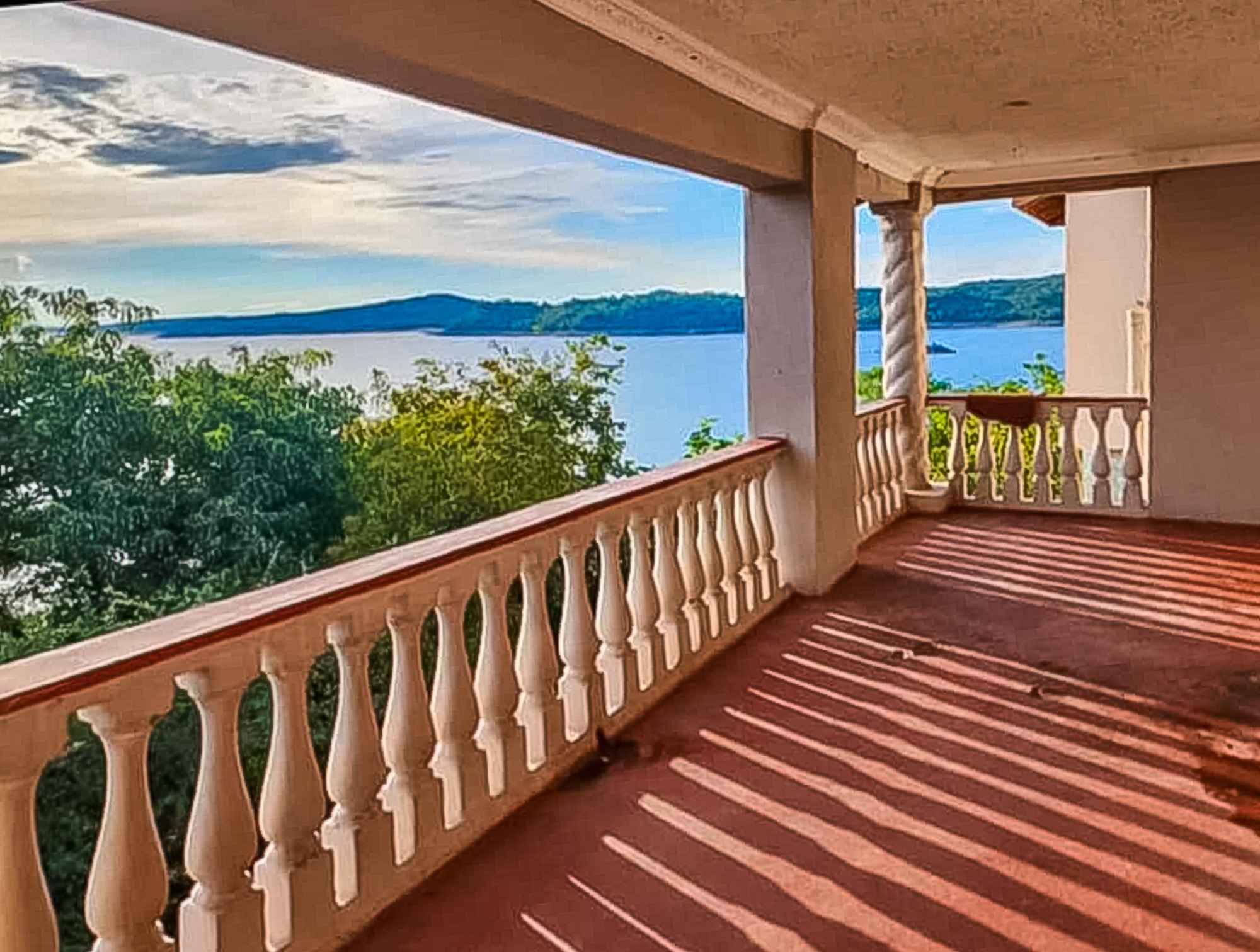 Dream Waterfront Kariba Property For Me!