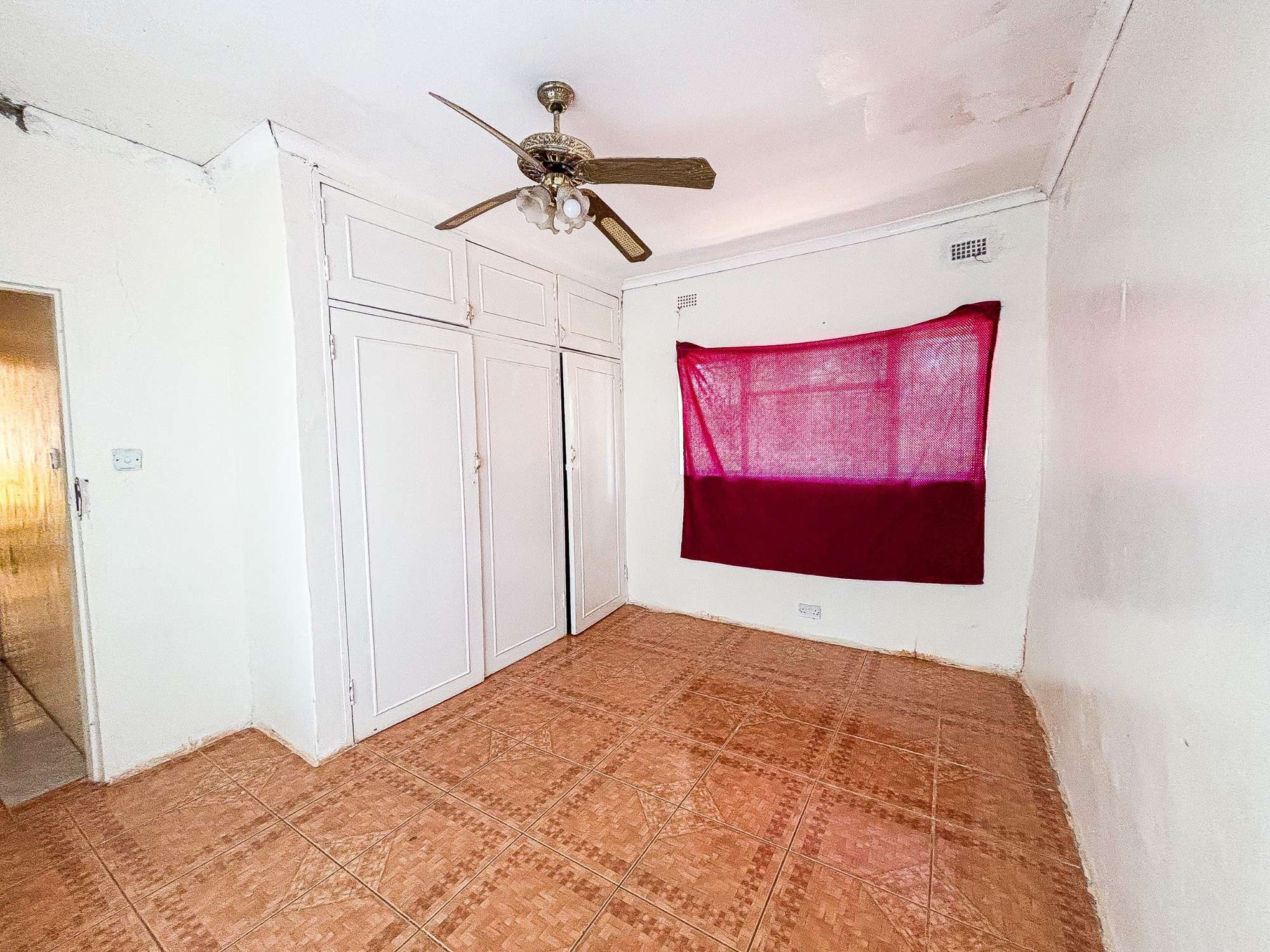 For Sale 3-bed Double Story In Chicago, Kwekwe
