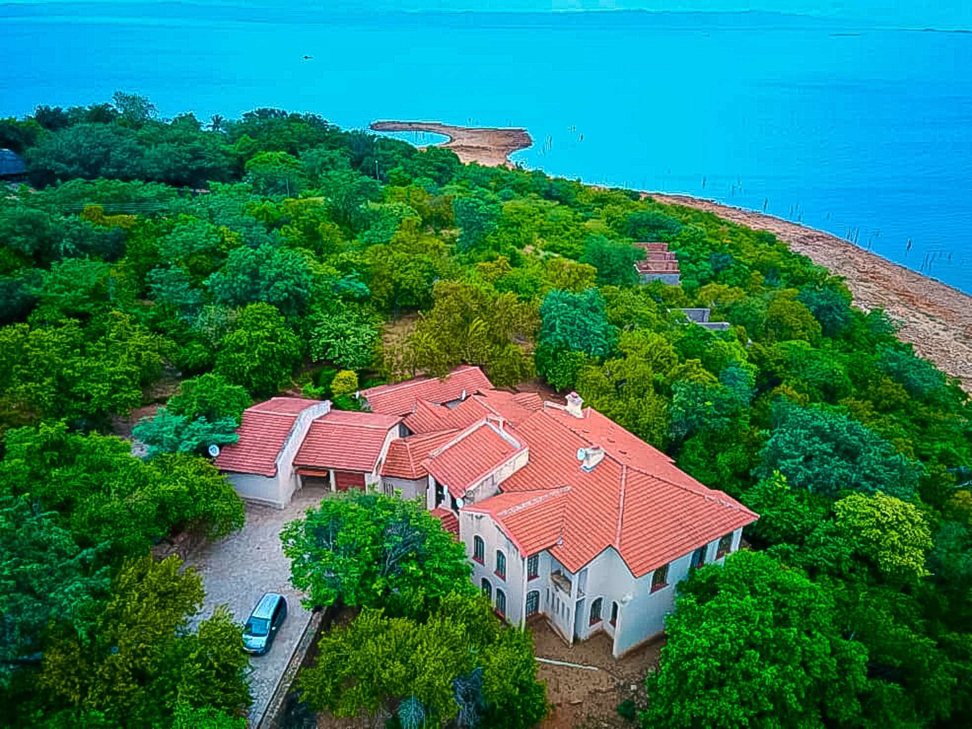 Dream Waterfront Kariba Property For Me!