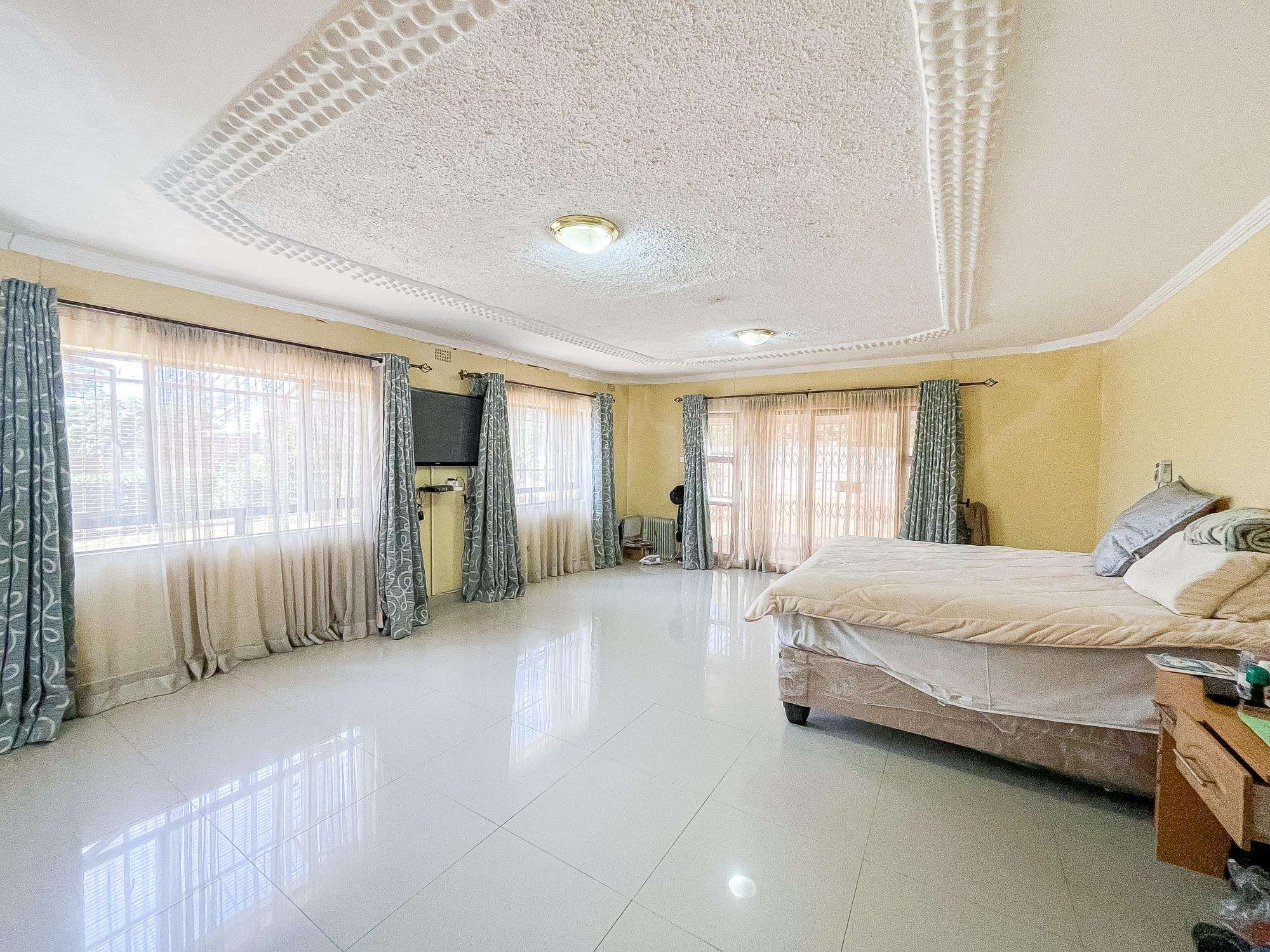 House For Sale In Glen Lorne