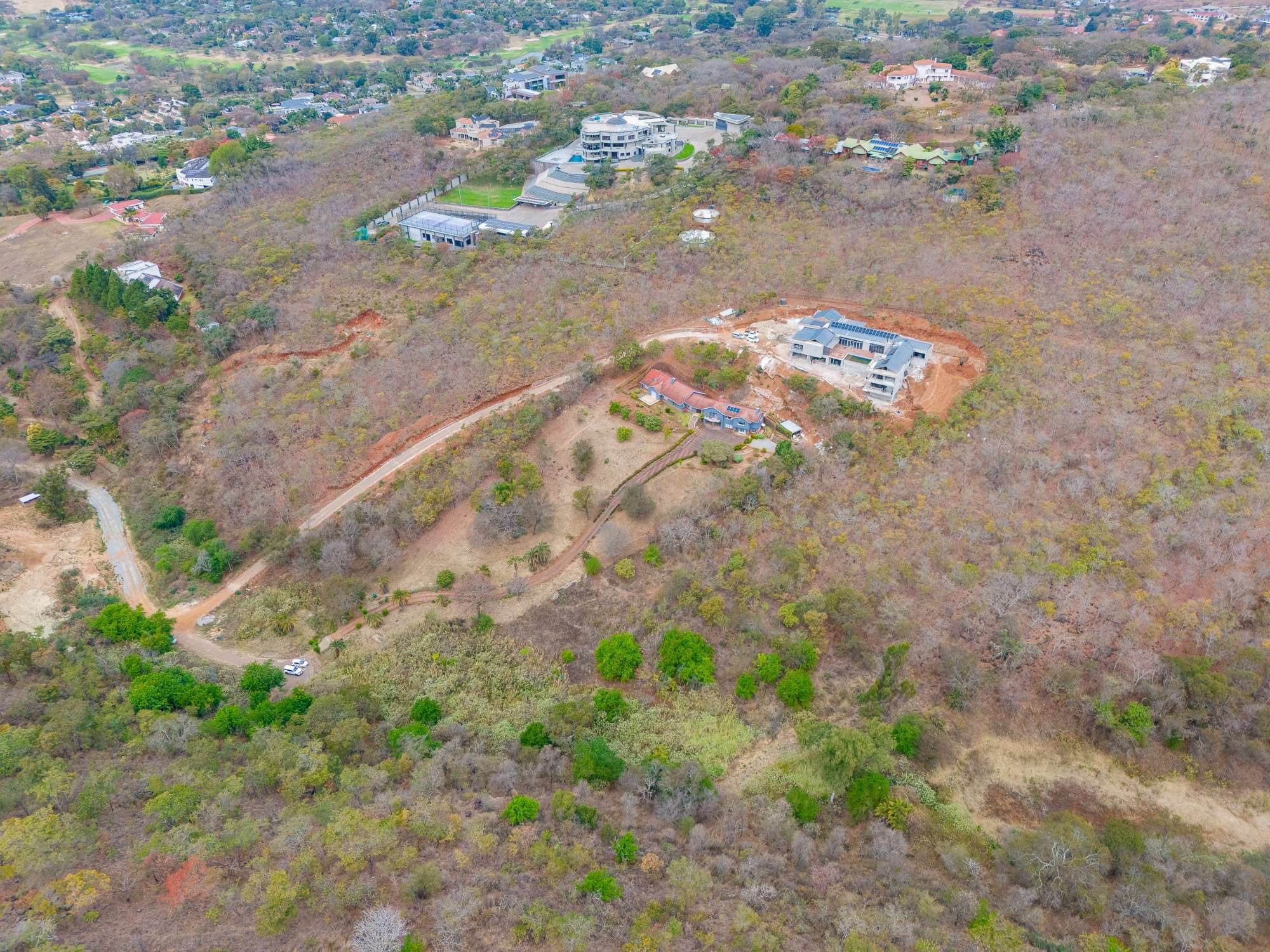 Exclusive Residential Stand In Brookeridge Estate