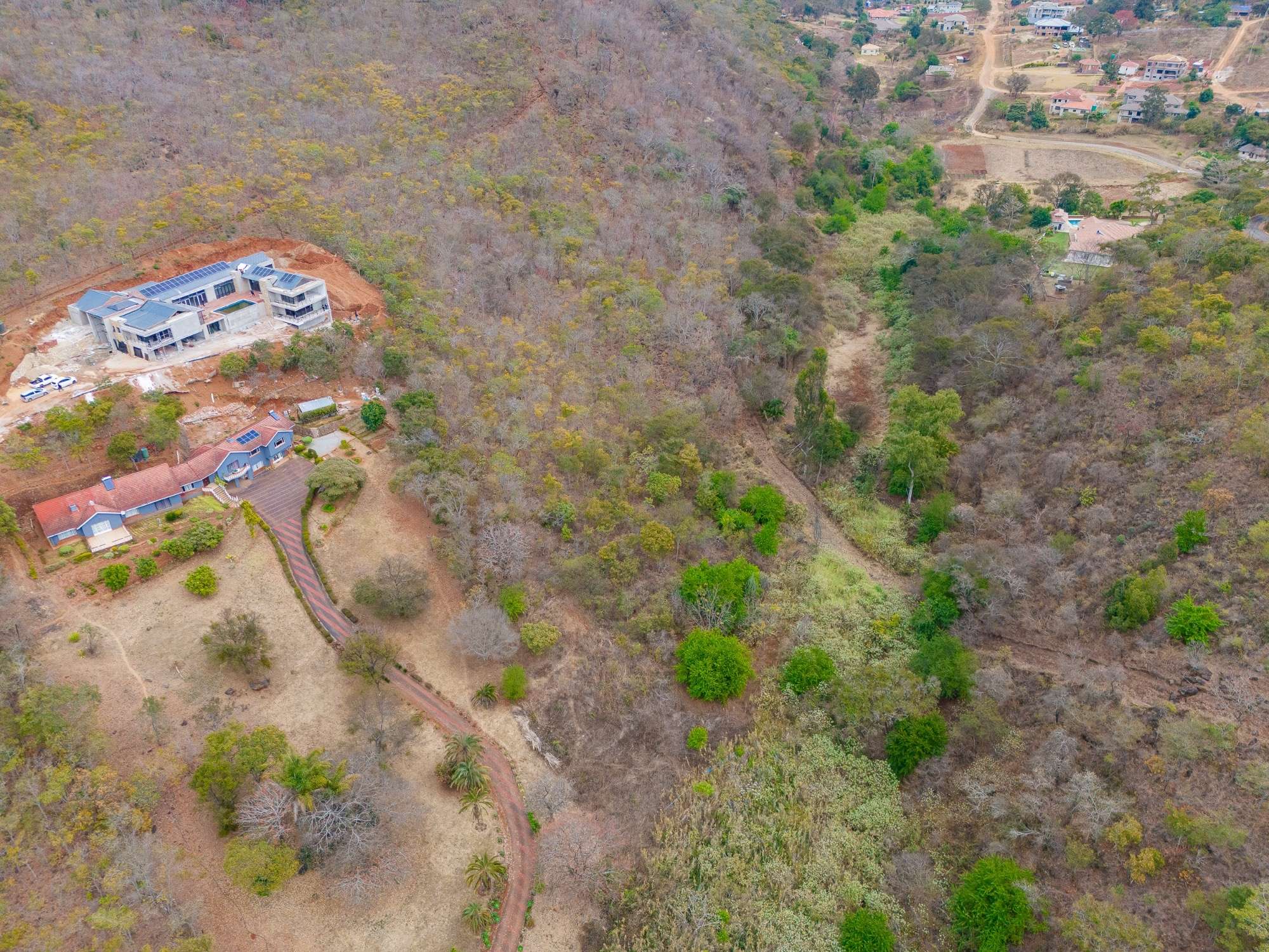 Exclusive Residential Stand In Brookeridge Estate