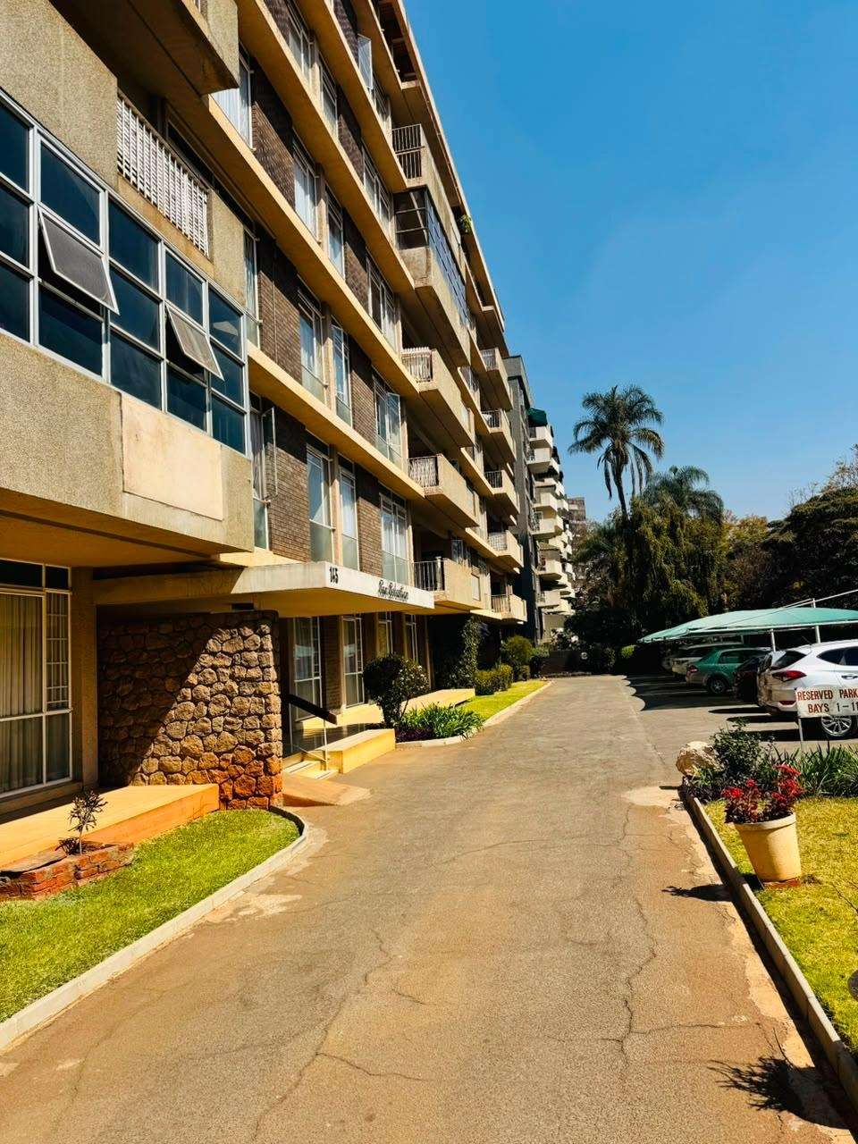 For Rent: Beautiful Fully Furnished 3bed Apartment
