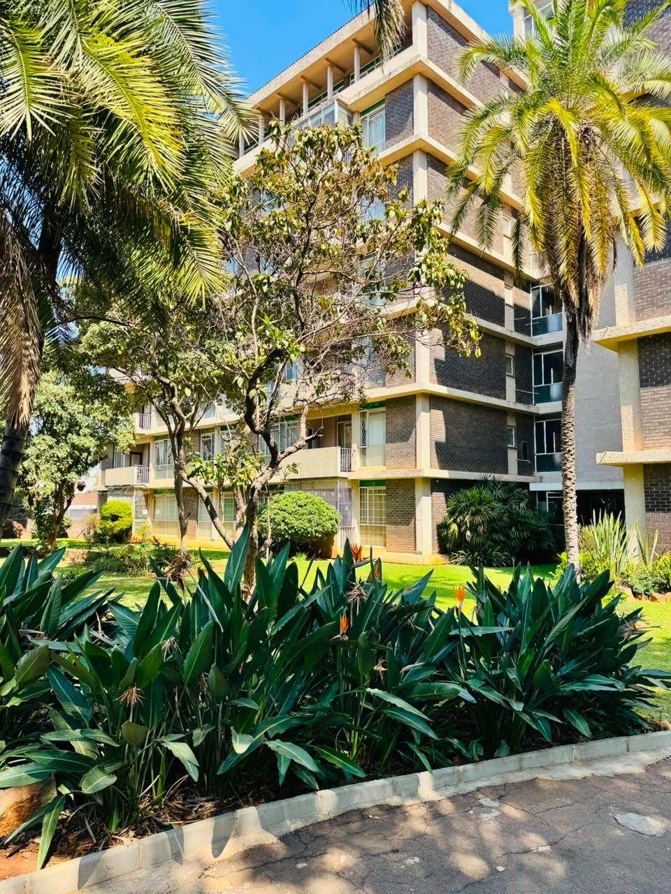 For Rent: Beautiful Fully Furnished 3bed Apartment