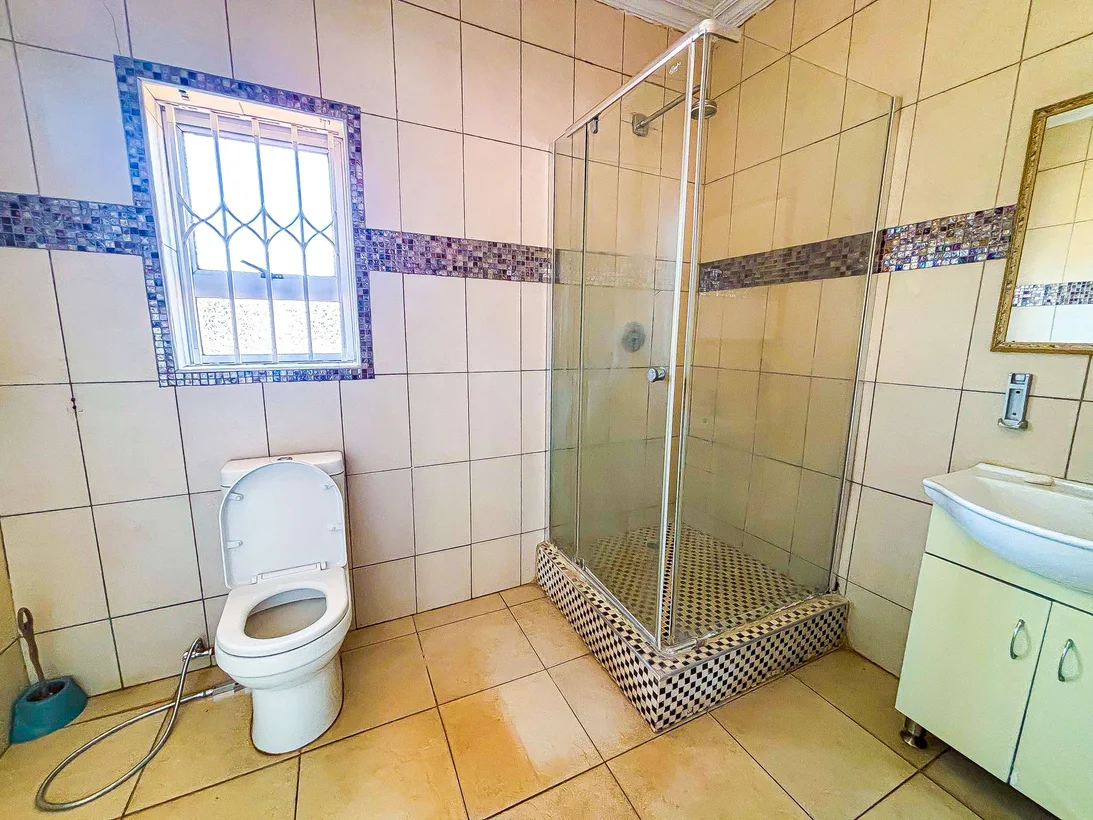 5-Bedroom House for Sale in Belvedere