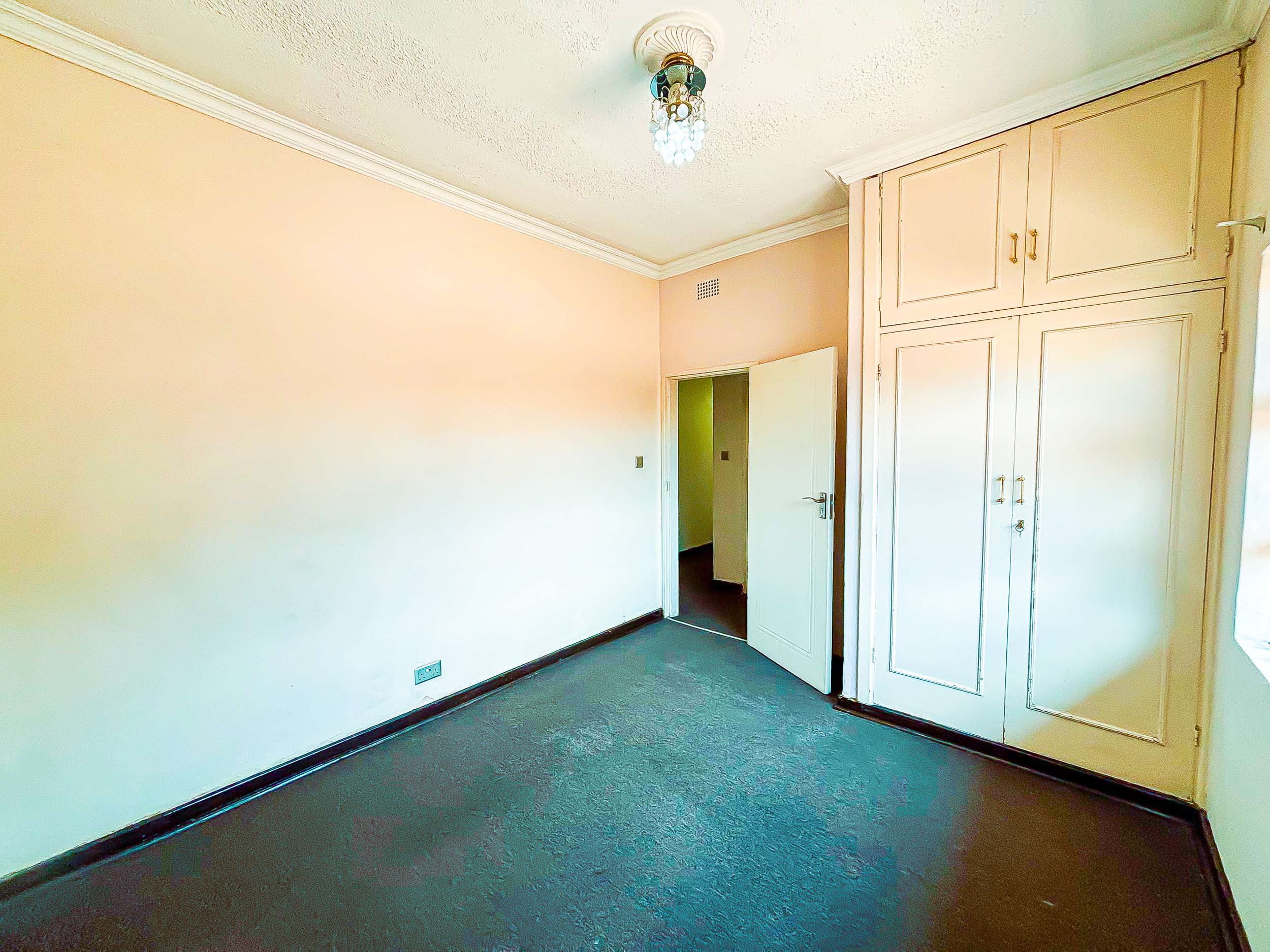 5-Bedroom House for Sale in Belvedere