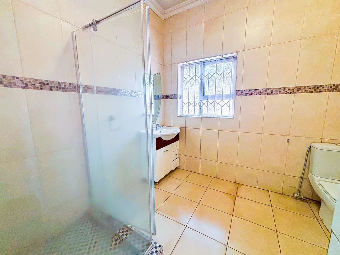 5-Bedroom House for Sale in Belvedere