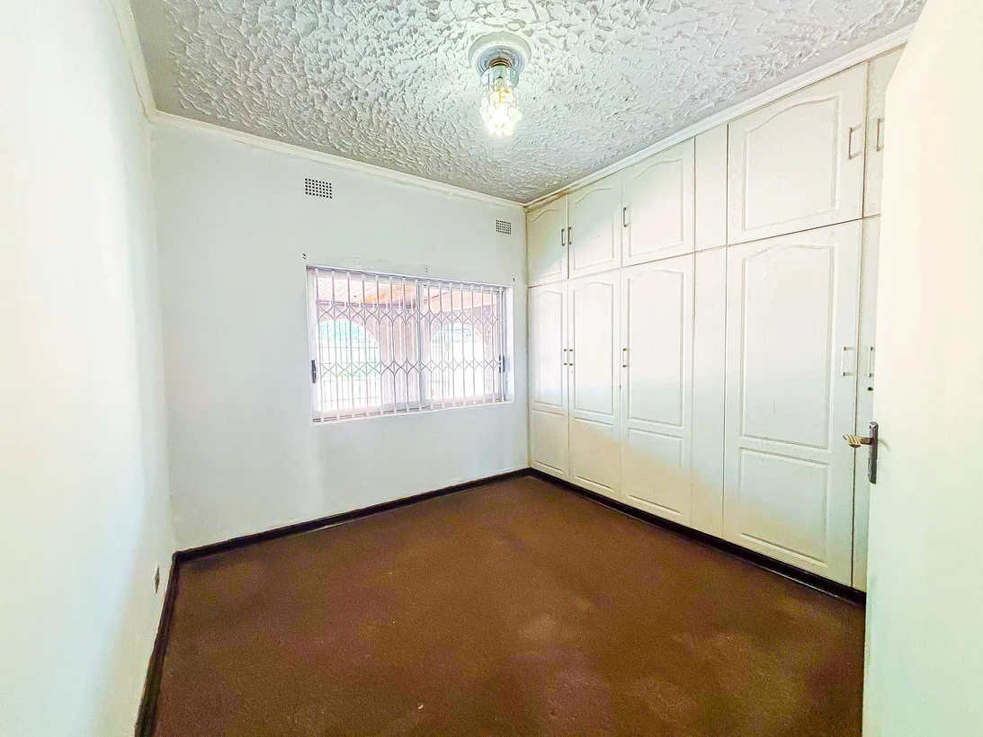5-Bedroom House for Sale in Belvedere