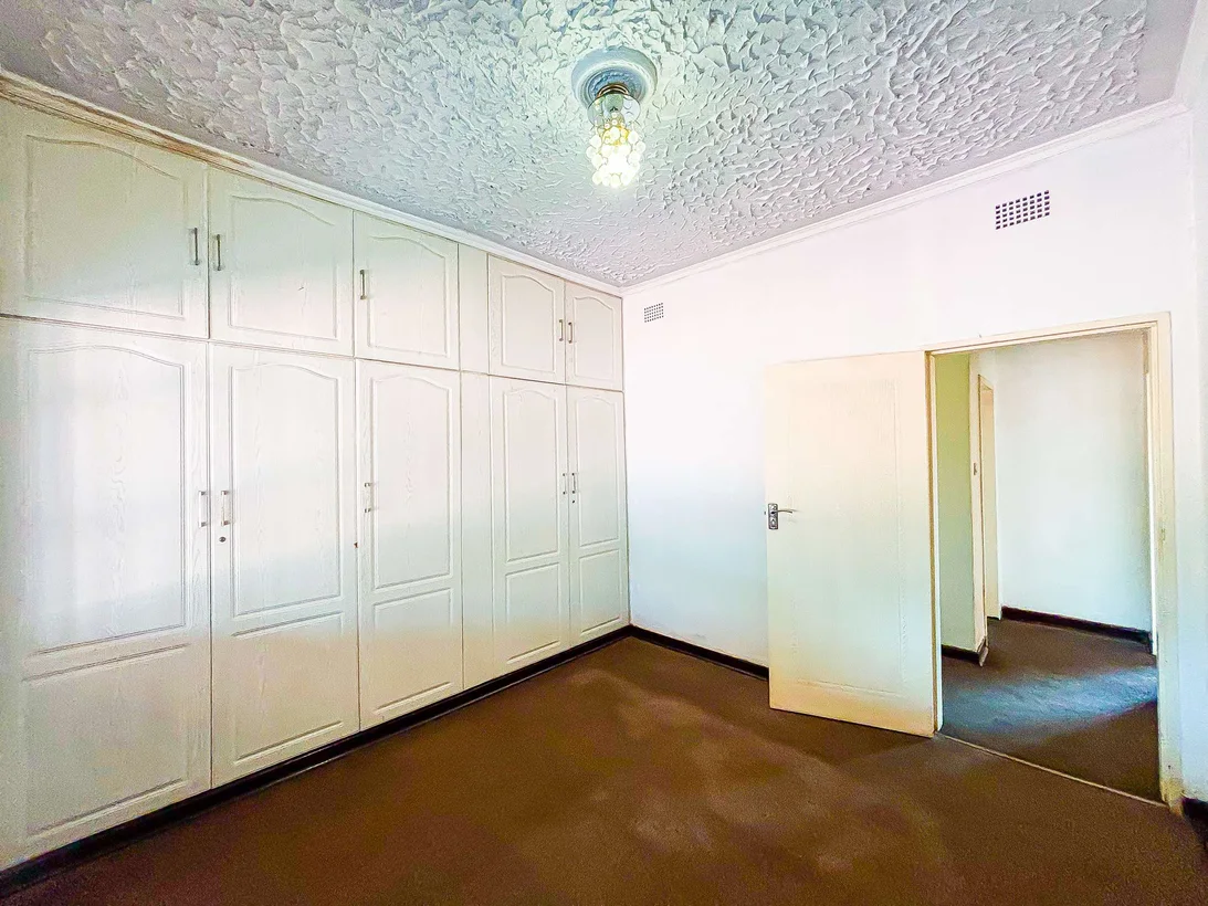 5-Bedroom House for Sale in Belvedere