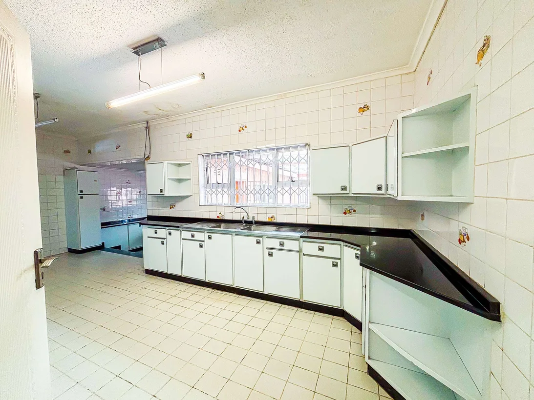 5-Bedroom House for Sale in Belvedere