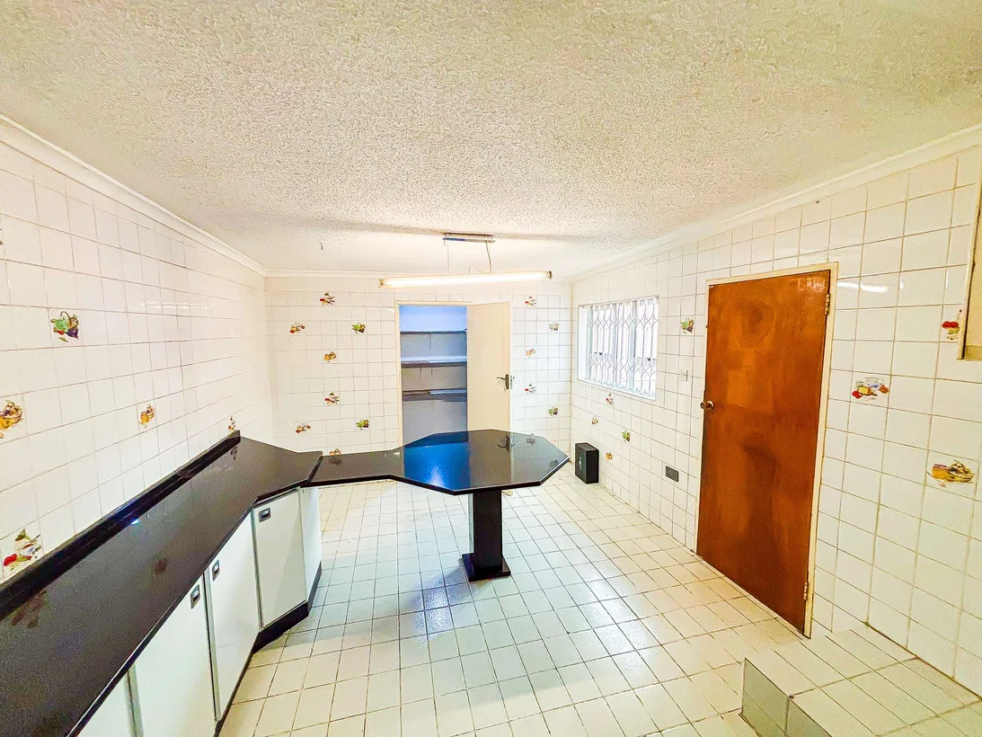 5-Bedroom House for Sale in Belvedere