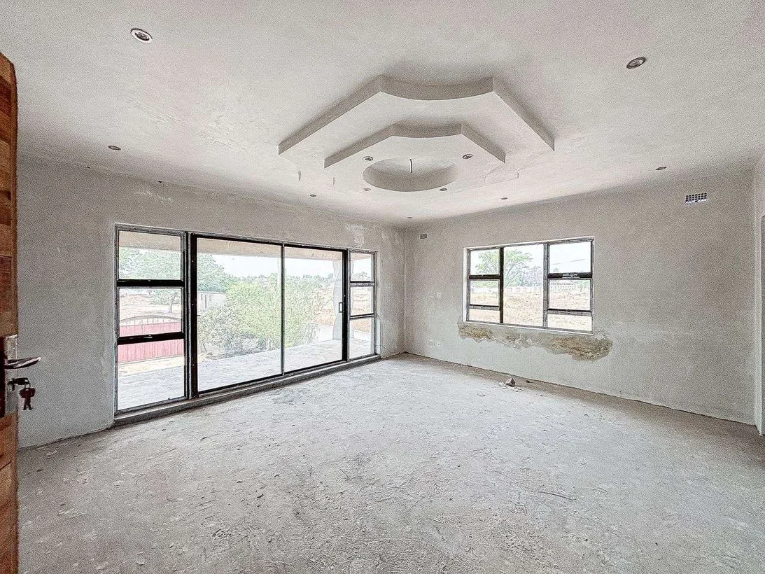 Finish To Your Own Taste 6 Bed House In Riverside