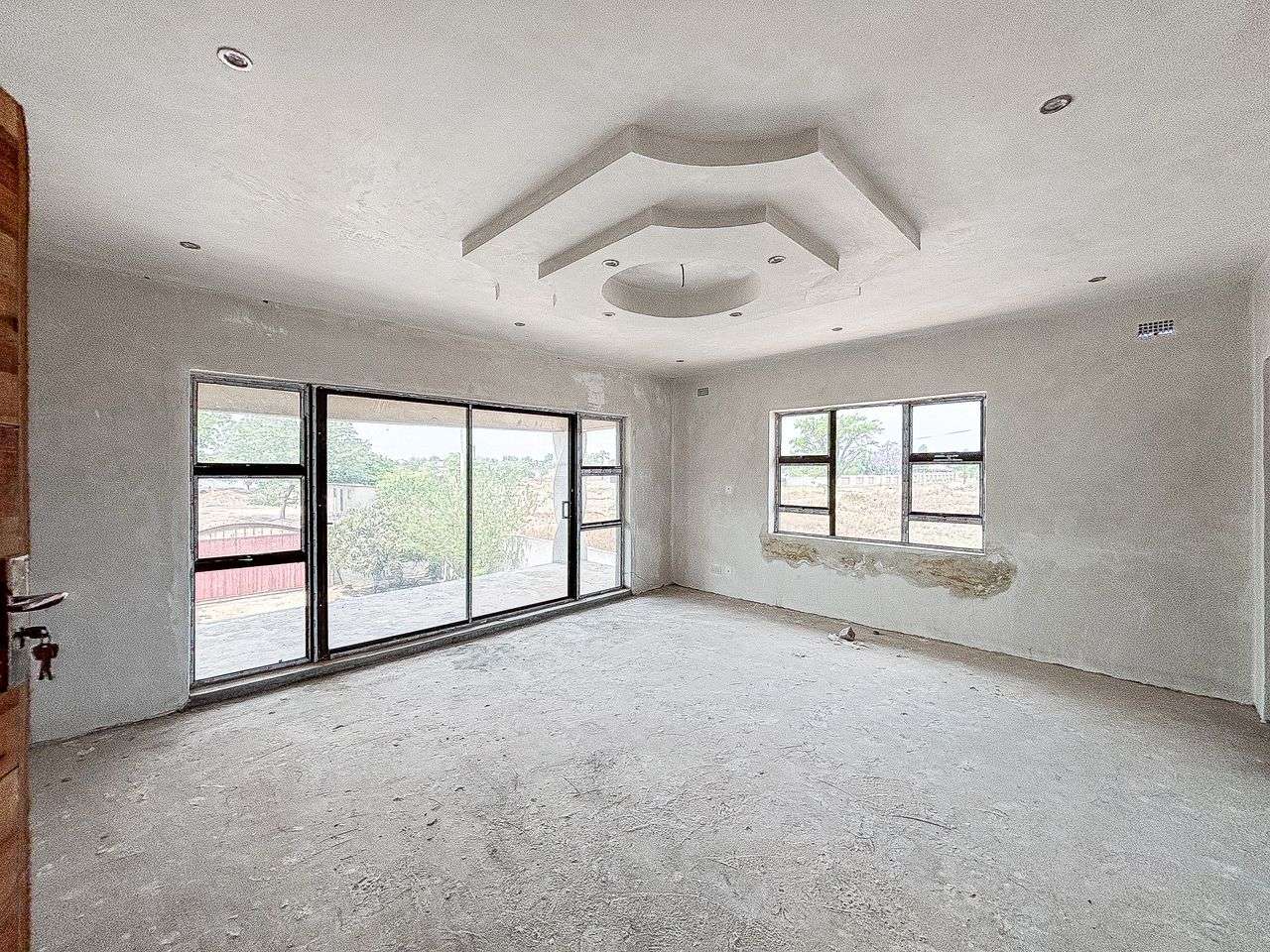 Finish To Your Own Taste 6 Bed House In Riverside