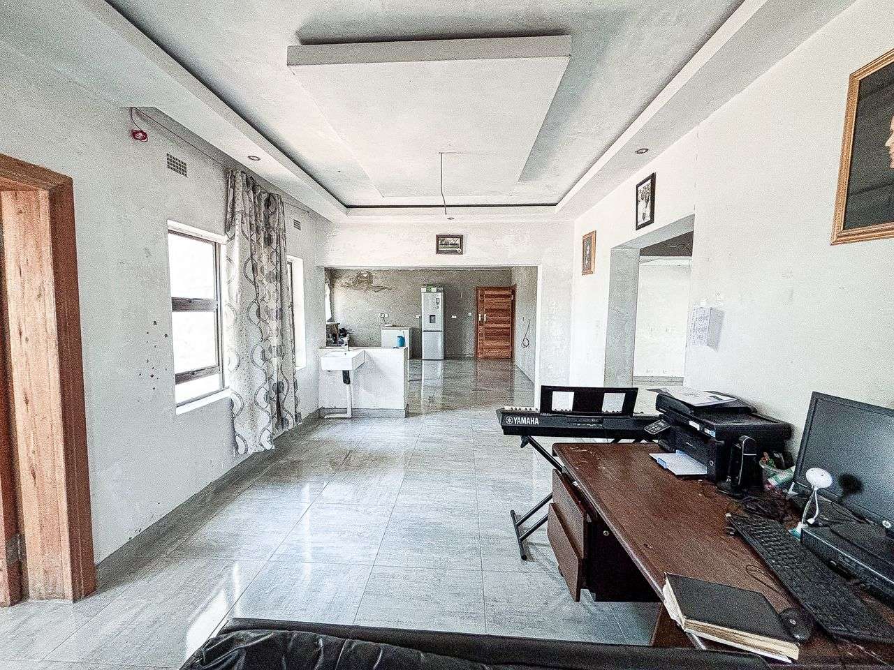 Finish To Your Own Taste 6 Bed House In Riverside