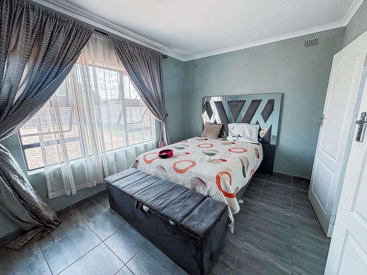 5 Bedroom Home For Sale In Mt Pleasant Heights
