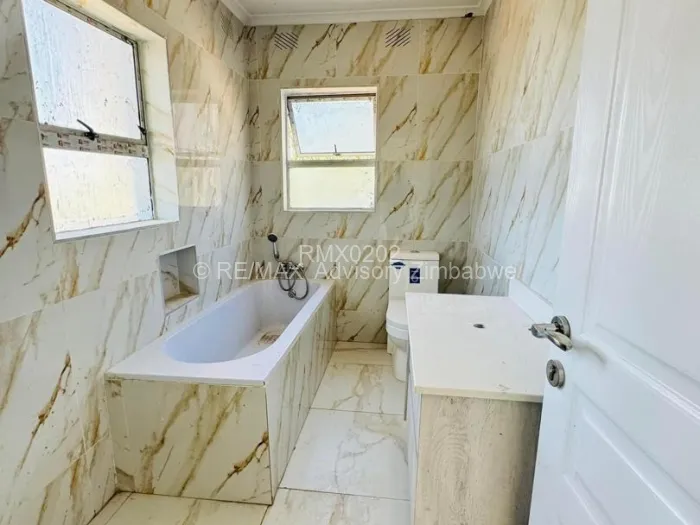 Double Storey For Sale in Helensvale